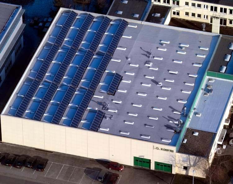 energetisch sanierte Lager- und Produktionshalle mit Fotovoltaikanlage